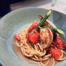 652